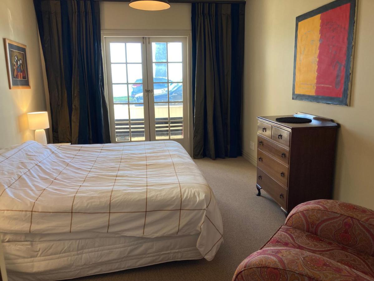 Beachfront Villa Нейпиър Екстериор снимка