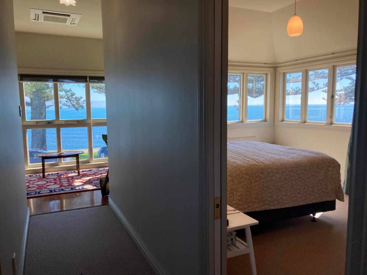 Beachfront Villa Нейпиър Екстериор снимка