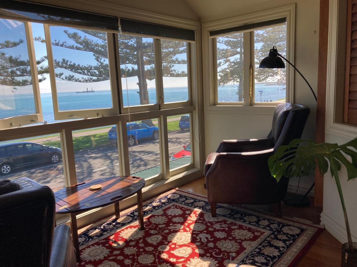 Beachfront Villa Нейпиър Екстериор снимка